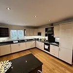 Sunrise View - Balcony And Seaview - Part Of The The Bay Filey Village With Pool, Gym And Direct Access, Pub, Restaurant, Tennis And Meadows Walks بيت للعطل Reighton