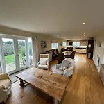 Sunrise View - Balcony And Seaview - Part Of The The Bay Filey Village With Pool, Gym And Direct Access, Pub, Restaurant, Tennis And Meadows Walks * Reighton