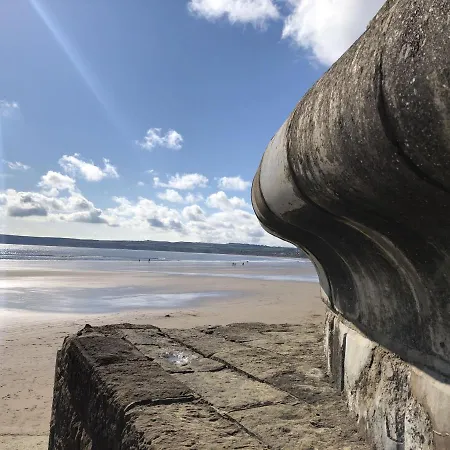 Sunrise View - Balcony And Seaview - Part Of The The Bay Filey Village With Pool, Gym And Direct Access, Pub, Restaurant, Tennis And Meadows Walks بيت للعطل