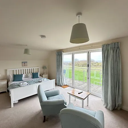 Sunrise View - Balcony And Seaview - Part Of The The Bay Filey Village With Pool, Gym And Direct Access, Pub, Restaurant, Tennis And Meadows Walks بيت للعطل *